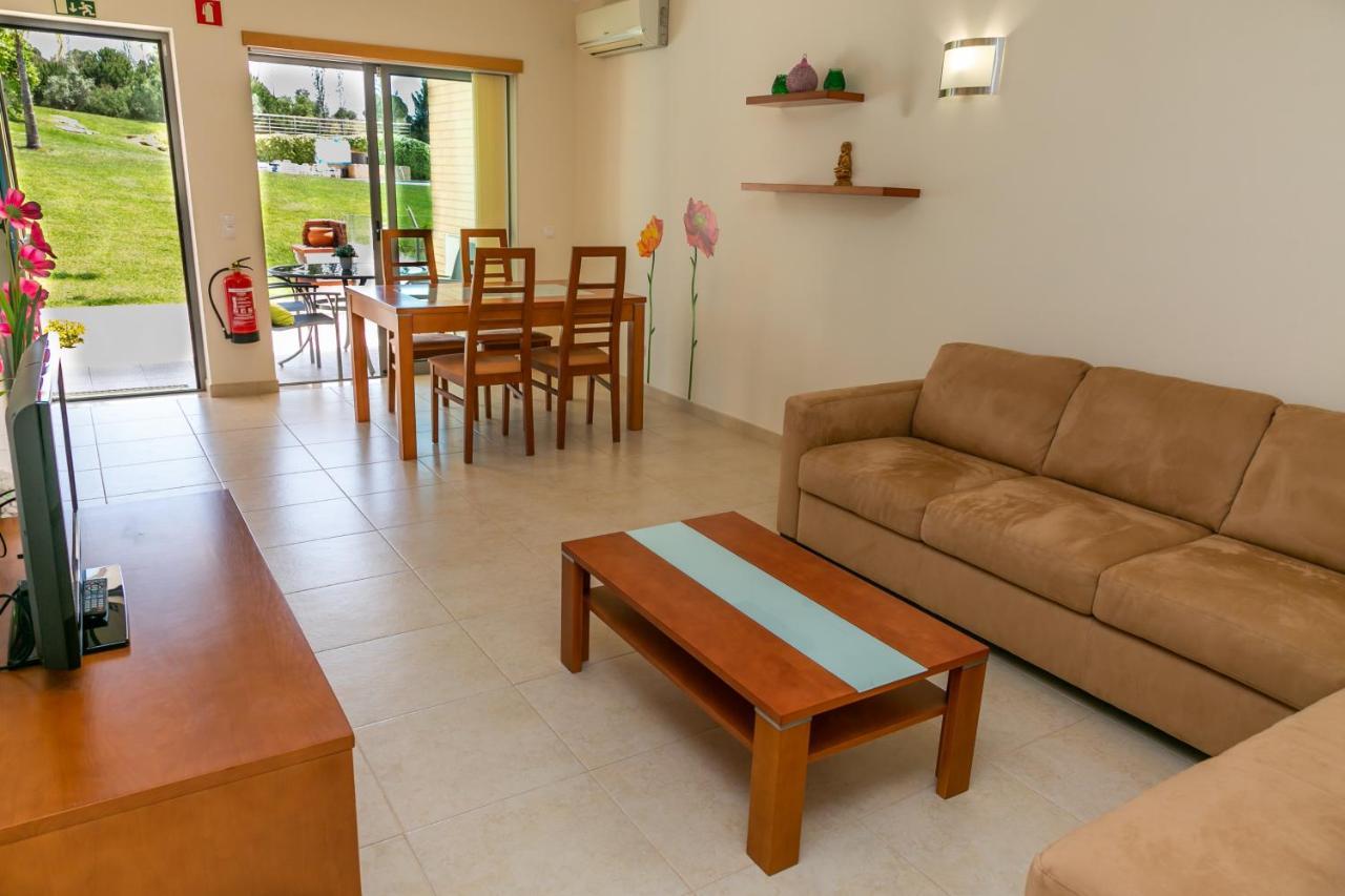 Sunny Villa Facing The Swimming Pool Fontainhas  외부 사진